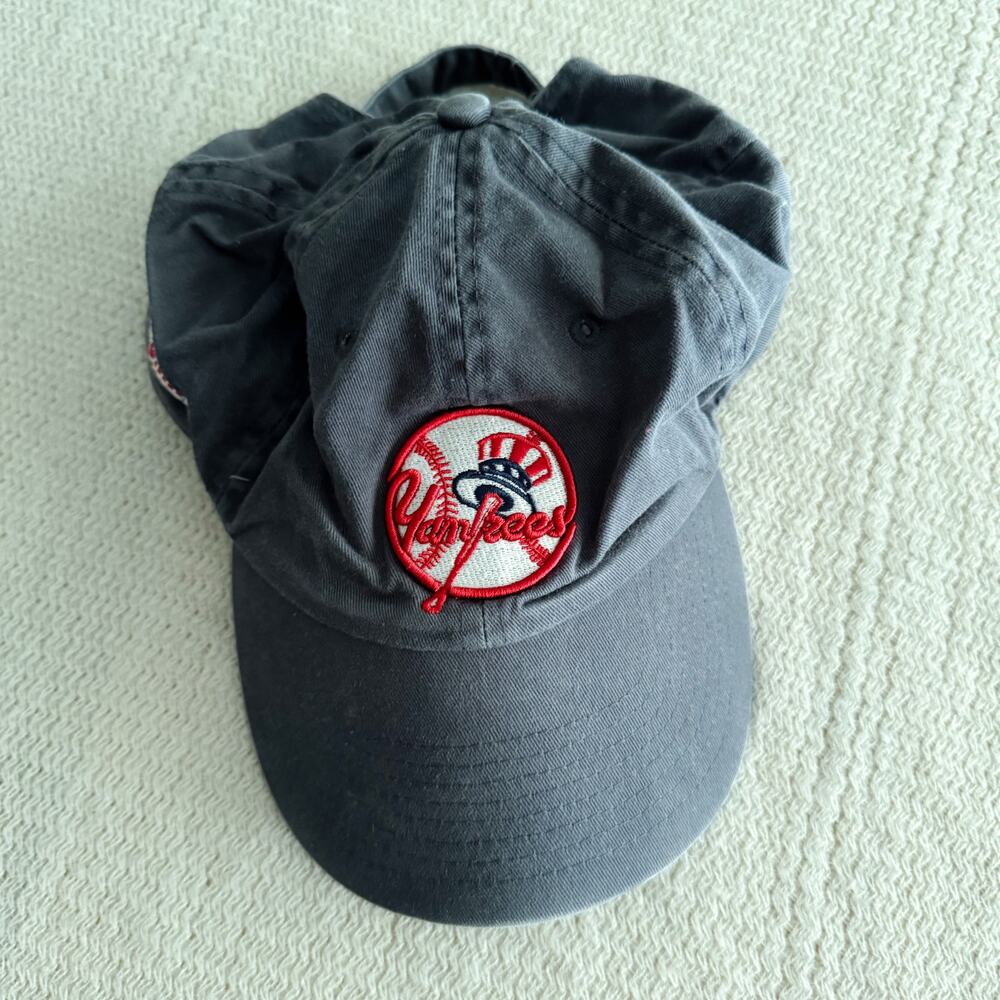 MLB Faded Blue New York Yankees Baseball Cap Cotton Game Day Americas Past Time